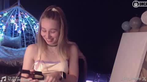 Snapshot of _mother_of_cats chatting on 10, 2, 2025 Debby online show from 10, 2, 2025