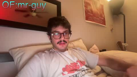 Snapshot of _mrguy_ chatting on 15, 5, 2026 _mrguy_ online show from 15, 5, 2026