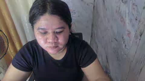 Snapshot of _natalieey chatting on 6, 11, 2025 nics online show from 6, 11, 2025