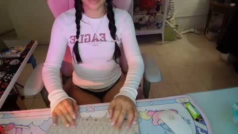 Snapshot of _nathaila_ chatting on 17, 9, 2025 _nathaila_ online show from 17, 9, 2025
