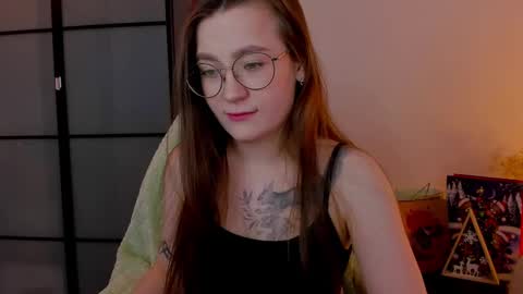 Snapshot of _nemalkovamia chatting on 12, 2, 2025 Mia with a big heart  online show from 12, 2, 2025