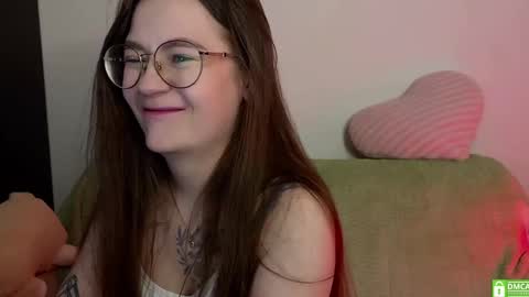 Snapshot of _nemalkovamia chatting on 11, 3, 2025 Mia with a big heart  online show from 11, 3, 2025