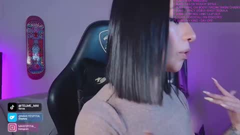 Mai   MODEL INDEPENT  online show from 13, 1, 2026