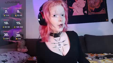 Snapshot of _nicole_meow_ chatting on 17, 6, 2026 Nicole online show from 17, 6, 2026