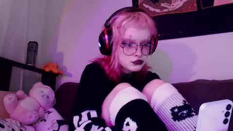 Snapshot of _nicole_meow_ chatting on 2, 7, 2026 Nicole online show from 2, 7, 2026