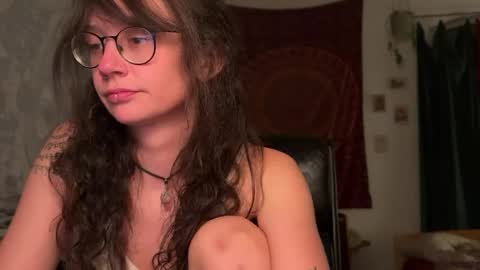 Mila online show from 27, 4, 2026