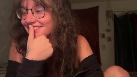 Mila online show from 11, 5, 2026