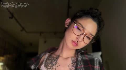 Mikayla online show from 31, 3, 2026