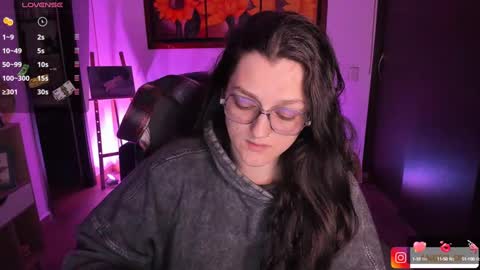 Snapshot of _peach__ chatting on 12, 1, 2025 violeta ig online show from 12, 1, 2025