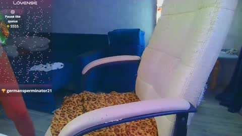 Snapshot of _pink__rabbit_ chatting on 6, 5, 2026 Ilona online show from 6, 5, 2026
