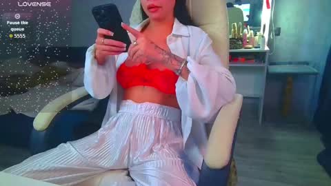 Snapshot of _pink__rabbit_ chatting on 13, 5, 2026 Ilona online show from 13, 5, 2026