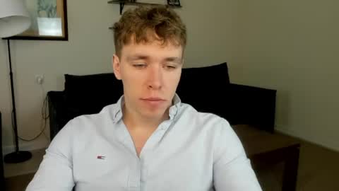 Snapshot of _pinktime chatting on 10, 5, 2026 Henry online show from 10, 5, 2026