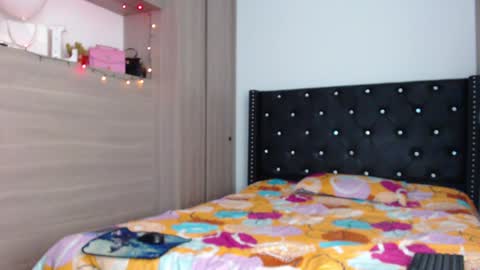 Samara Romero online show from 18, 1, 2025