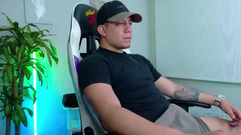 Snapshot of _robertobaggio chatting on 5, 2, 2026 Roberto online show from 5, 2, 2026