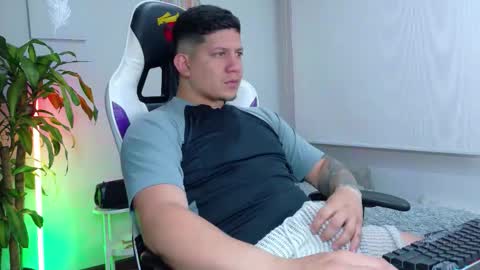 Snapshot of _robertobaggio chatting on 7, 2, 2026 Roberto online show from 7, 2, 2026