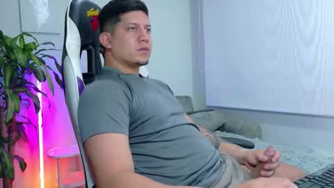 Snapshot of _robertobaggio chatting on 12, 2, 2026 Roberto online show from 12, 2, 2026