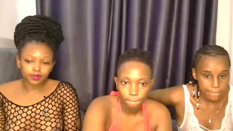 Snapshot of _roxxana chatting on 27, 5, 2026 Roxxana online show from 27, 5, 2026