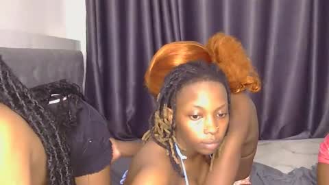 Snapshot of _roxxana chatting on 28, 5, 2026 Roxxana online show from 28, 5, 2026