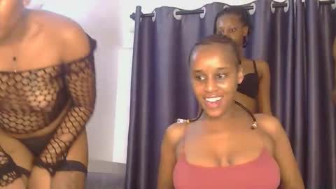 Snapshot of _roxxana chatting on 2, 6, 2026 Roxxana online show from 2, 6, 2026