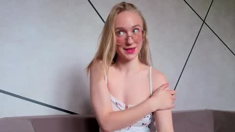 Snapshot of _ruby_kim chatting on 5, 5, 2026 Ruby online show from 5, 5, 2026