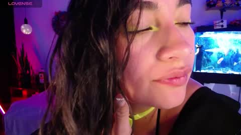 Snapshot of _santalove_ chatting on 11, 12, 2024 SantaLove online show from 11, 12, 2024