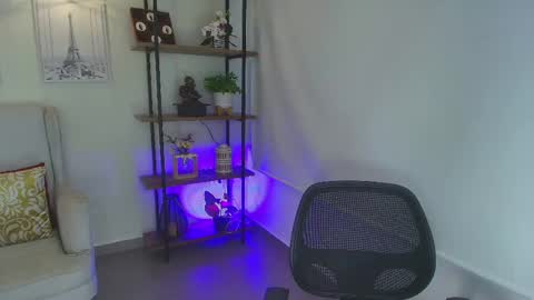 Sassy Girl online show from 16, 4, 2026