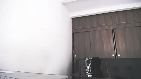 Juan Pablo-independent model online show from 13, 4, 2026