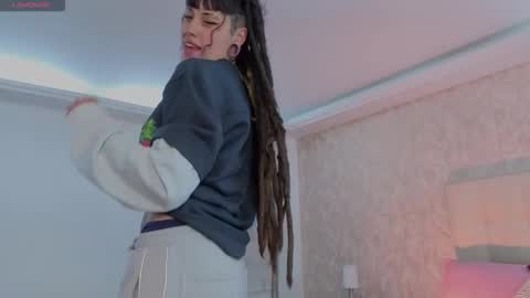 _sharlotte777 online show from 16, 1, 2026