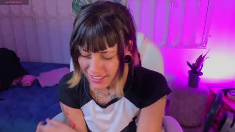 Snapshot of _sharlotte777 chatting on 14, 5, 2026 _sharlotte777 online show from 14, 5, 2026