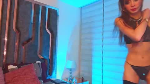 Snapshot of _silvia_vega_ chatting on 31, 5, 2026 _silvia_vega_ online show from 31, 5, 2026