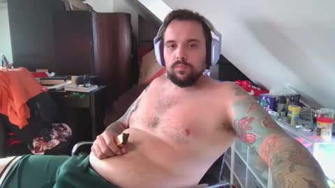 Snapshot of _smiley_bear27 chatting on 16, 9, 2025 _smiley_bear27 online show from 16, 9, 2025