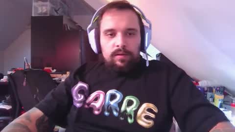 Snapshot of _smiley_bear27 chatting on 20, 9, 2025 _smiley_bear27 online show from 20, 9, 2025