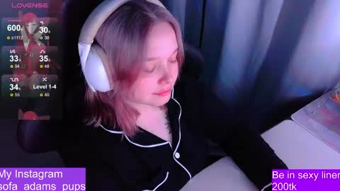 Snapshot of _sofia_adam_ chatting on 6, 5, 2026 pups online show from 6, 5, 2026