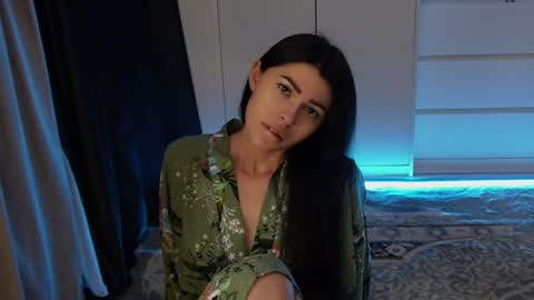 Sophy online show from 2, 1, 2025