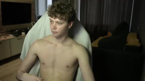 OLIVERpvt is open online show from 6, 4, 2026