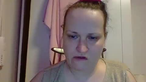 Melisa online show from 25, 2, 2025