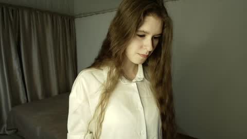 Snapshot of _stella_grace_ chatting on 2, 4, 2026 Stella Grace online show from 2, 4, 2026