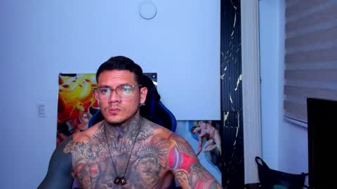 Snapshot of _thadeo_ chatting on 14, 10, 2025 ThadeoWolf online show from 14, 10, 2025