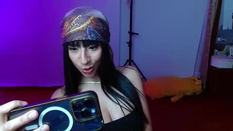 Snapshot of _the_dark_side_of_the_moon_ chatting on 8, 2, 2026 _the_dark_side_of_the_moon_ online show from 8, 2, 2026