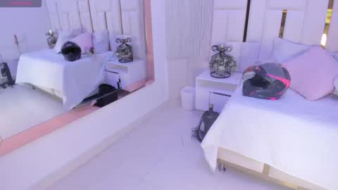 Rousse  online show from 15, 9, 2025