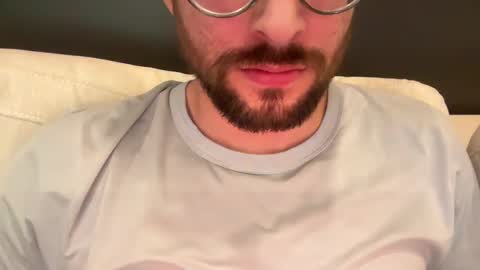 Snapshot of _ur_happy_meal chatting on 30, 12, 2024 DJ online show from 30, 12, 2024