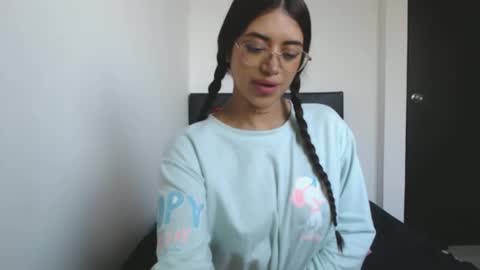 Snapshot of _valentinax_ chatting on 26, 2, 2026 Vale online show from 26, 2, 2026