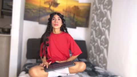 Snapshot of _violetadulce chatting on 4, 1, 2025 Violeta online show from 4, 1, 2025