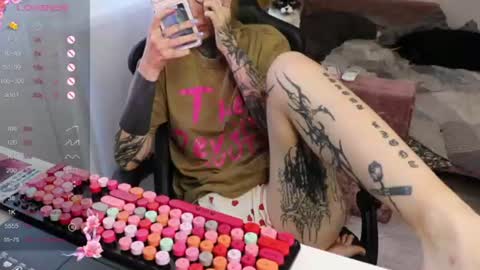 Snapshot of _viv1an_ chatting on 30, 6, 2026 Alis online show from 30, 6, 2026