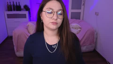 Snapshot of _wendy_evans_ chatting on 23, 12, 2024 Wendy online show from 23, 12, 2024