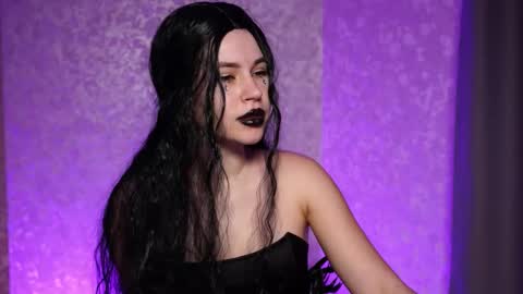 Snapshot of _white_mask_ chatting on 19, 12, 2025 _white_mask_ online show from 19, 12, 2025