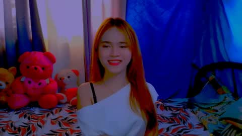 Snapshot of _xxlilly chatting on 19, 5, 2026 _xxlilly online show from 19, 5, 2026