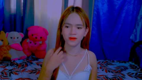 Snapshot of _xxlilly chatting on 22, 5, 2026 _xxlilly online show from 22, 5, 2026