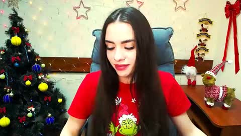 Snapshot of _your_fantasy_girl chatting on 7, 12, 2024 Alisa online show from 7, 12, 2024