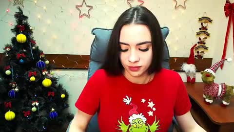 Snapshot of _your_fantasy_girl chatting on 8, 12, 2024 Alisa online show from 8, 12, 2024